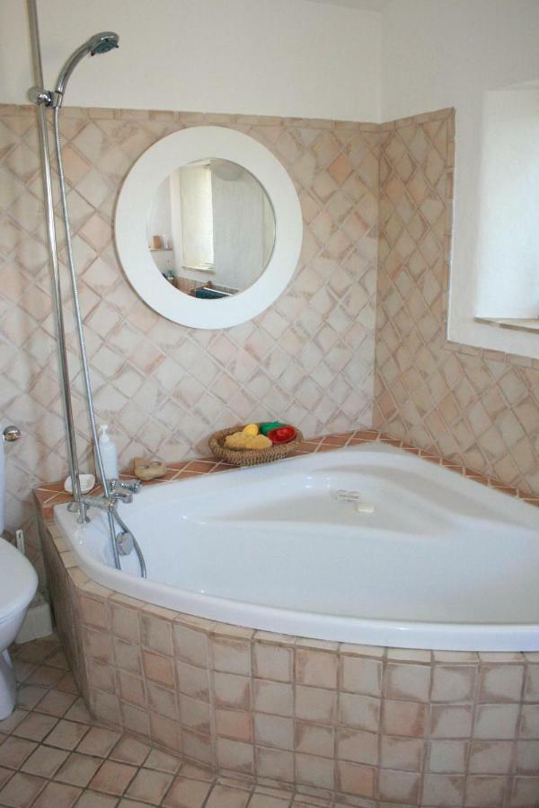 Holiday home Les Amandiers