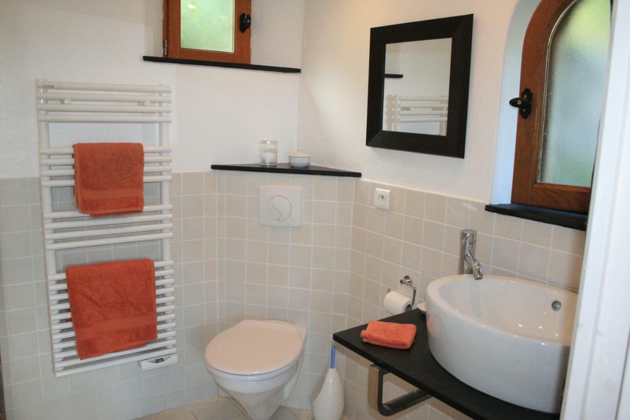 Les Amandiers Holiday home *